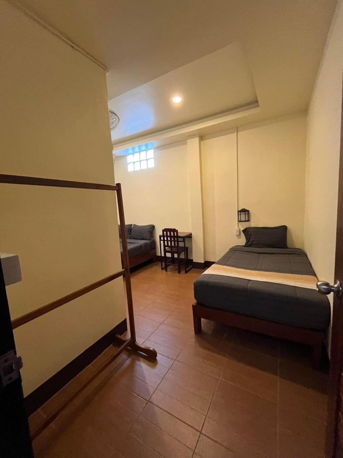 Titans House Chiang Daoホステル エクステリア 写真